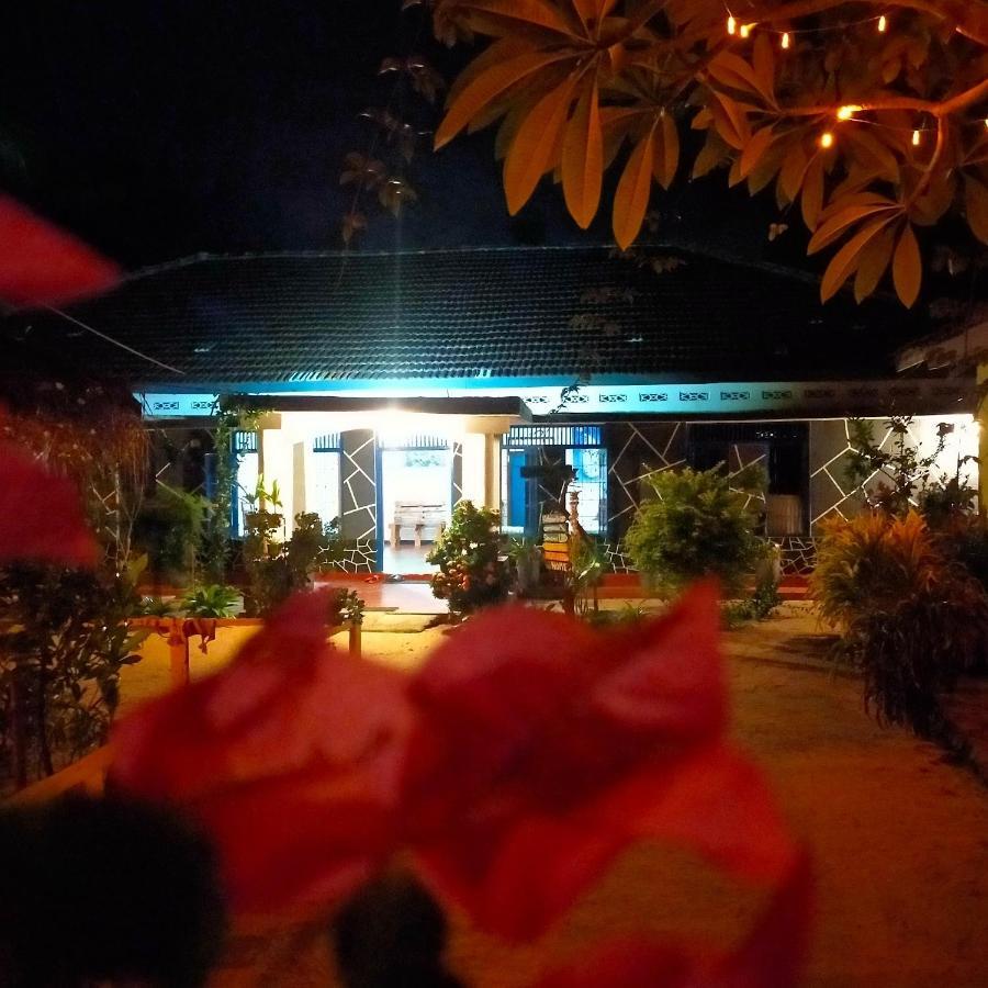 Eastwind Surf Camp Hotel Arugam Bay Exterior foto