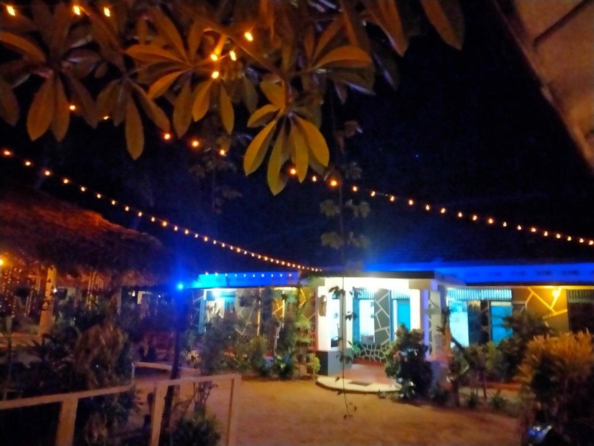 Eastwind Surf Camp Hotel Arugam Bay Exterior foto