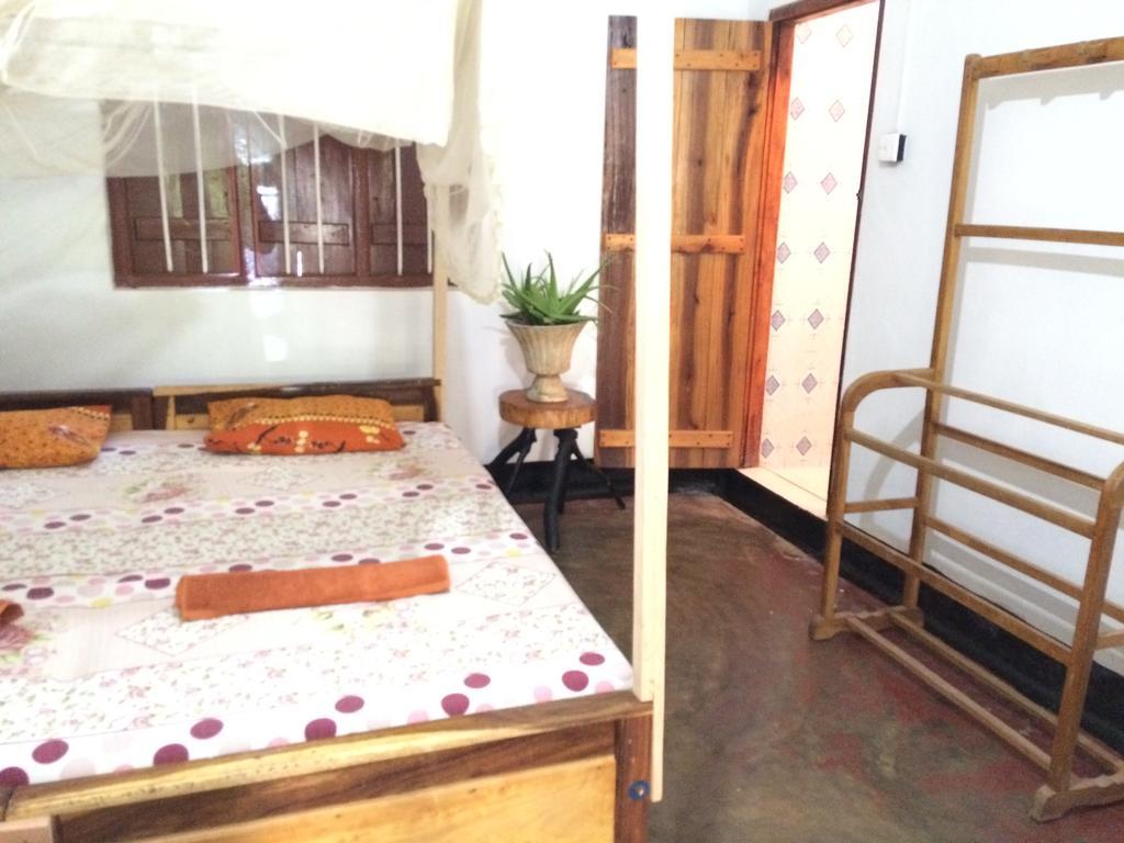 Eastwind Surf Camp Hotel Arugam Bay Exterior foto