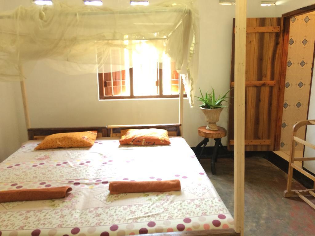 Eastwind Surf Camp Hotel Arugam Bay Exterior foto