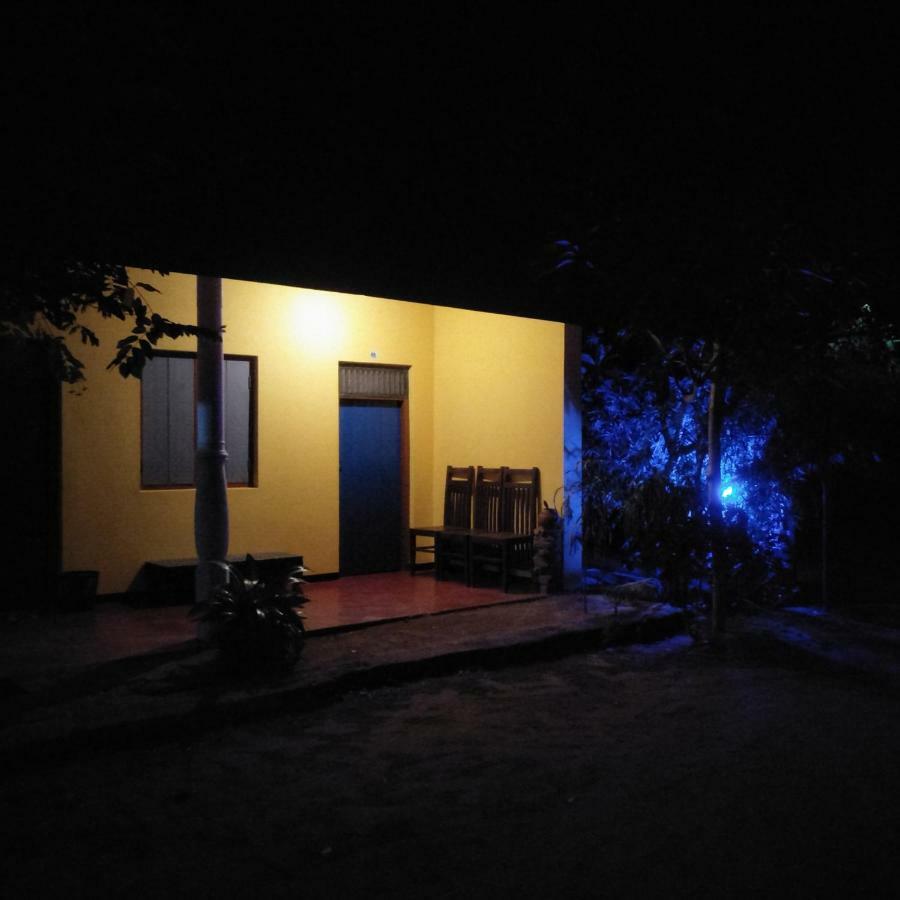 Eastwind Surf Camp Hotel Arugam Bay Exterior foto